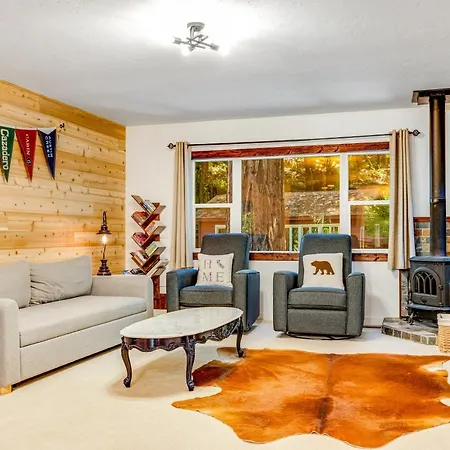Caz Cabin 6